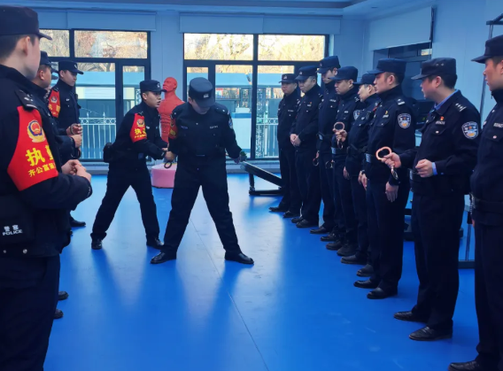 黑龙江齐齐哈尔富拉尔基公安：实战导向贯穿练兵全程 三措并举锻造能战善赢铁军 